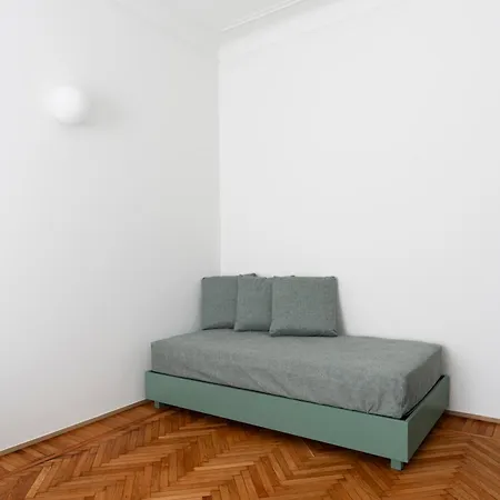 Sforza46 Aparthotel 4*